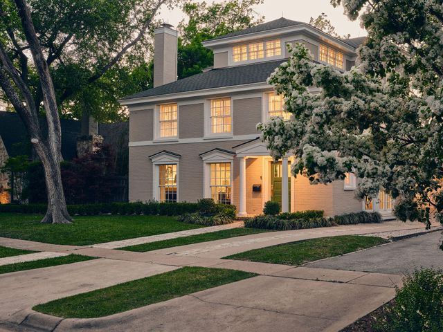 2412 Jarratt Ave, Austin, TX 78703