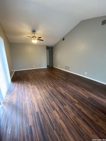 8930 HAMBLEDON DR, San Antonio, TX 78250