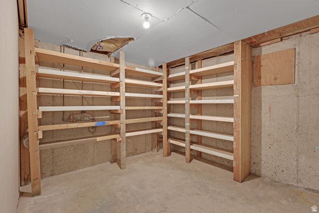 2458 N 575 E, North Ogden, UT 84414