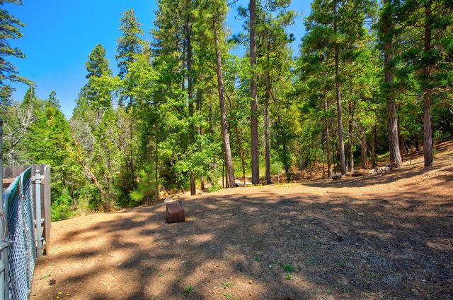 14334 Oregon Peak Rd, Dobbins, CA 95935