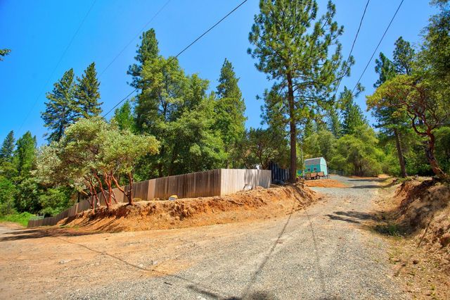 14334 Oregon Peak Rd, Dobbins, CA 95935