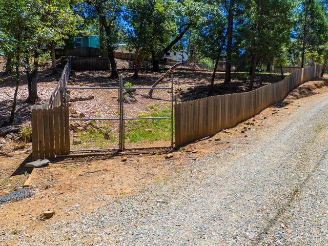 14334 Oregon Peak Rd, Dobbins, CA 95935