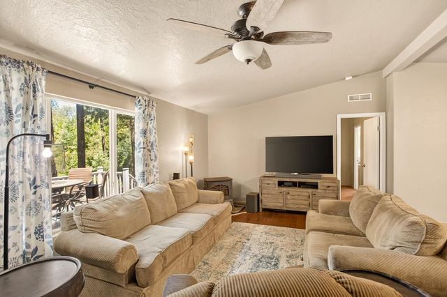 14334 Oregon Peak Rd, Dobbins, CA 95935