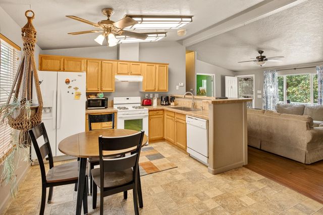 14334 Oregon Peak Rd, Dobbins, CA 95935