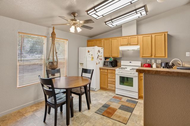 14334 Oregon Peak Rd, Dobbins, CA 95935