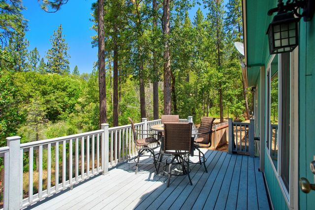 14334 Oregon Peak Rd, Dobbins, CA 95935