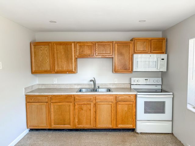 3455 Hi St, Lake Worth, FL 33461