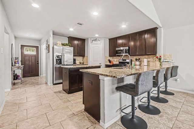 8126 Carillon Way, Rosharon, TX 77583