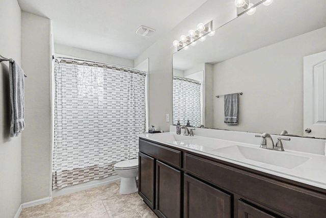 8126 Carillon Way, Rosharon, TX 77583