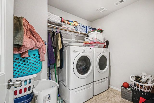 8126 Carillon Way, Rosharon, TX 77583