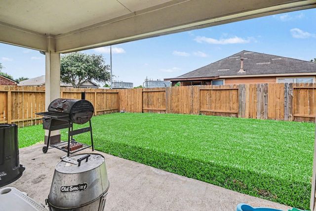 8126 Carillon Way, Rosharon, TX 77583