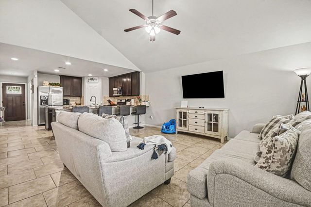 8126 Carillon Way, Rosharon, TX 77583
