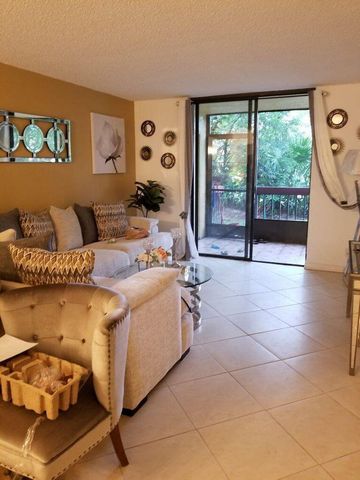 733 SE 1st Way 105, Deerfield Beach, FL 33441