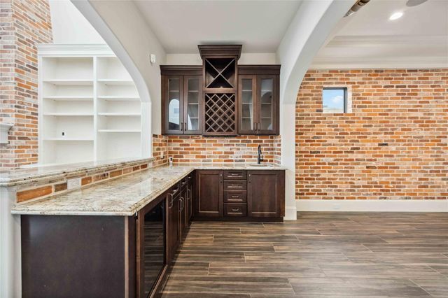 215 Malone Street, Houston, TX 77007