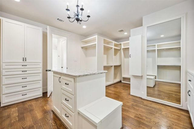 215 Malone Street, Houston, TX 77007