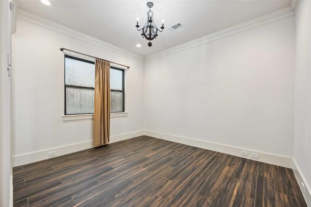 215 Malone Street, Houston, TX 77007
