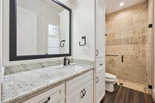 215 Malone Street, Houston, TX 77007