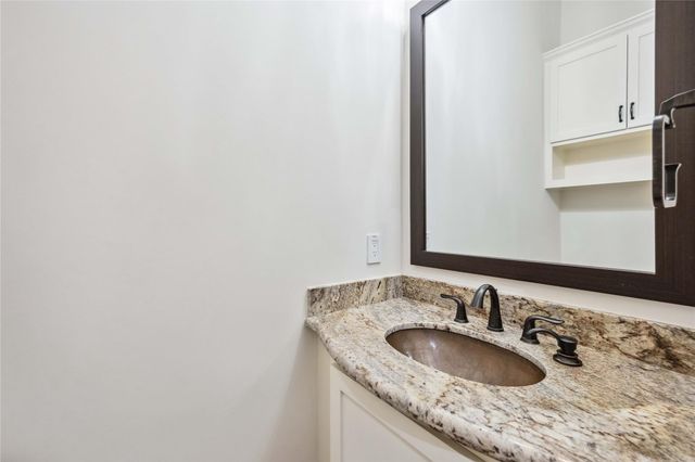 215 Malone Street, Houston, TX 77007