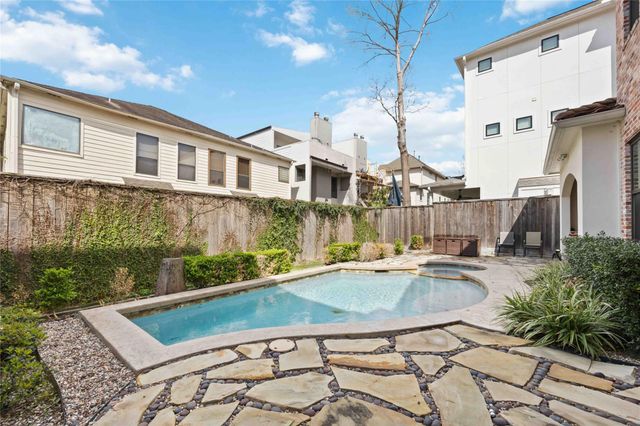 215 Malone Street, Houston, TX 77007