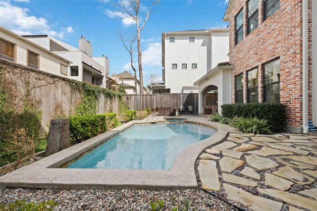 215 Malone Street, Houston, TX 77007