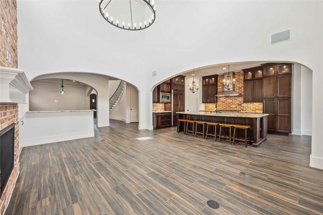 215 Malone Street, Houston, TX 77007