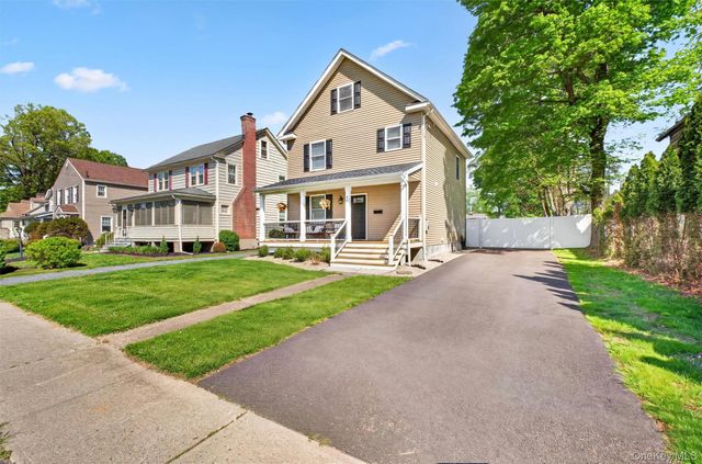 45 Park Avenue, Poughkeepsie, NY 12603