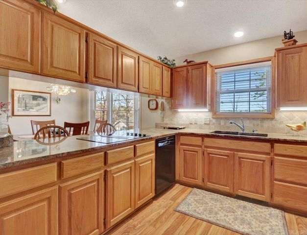 44 Zarpa Way, Hot Springs Village, AR 71909