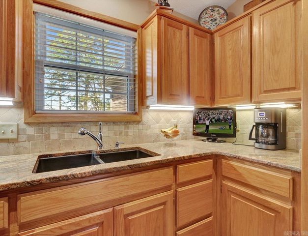 44 Zarpa Way, Hot Springs Village, AR 71909