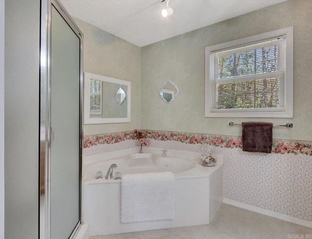 44 Zarpa Way, Hot Springs Village, AR 71909