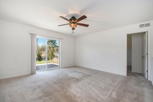 2664 Plover Drive Se, City Of Kentwood, MI 49508