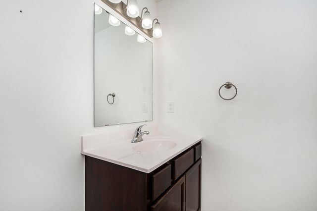 2664 Plover Drive Se, City Of Kentwood, MI 49508