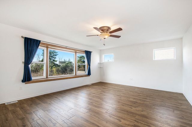 2664 Plover Drive Se, City Of Kentwood, MI 49508