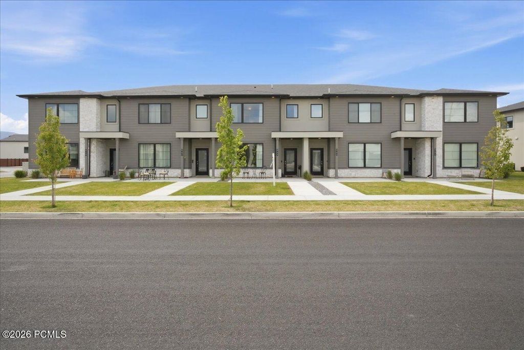 945 S 950 West, American Fork, UT 84003