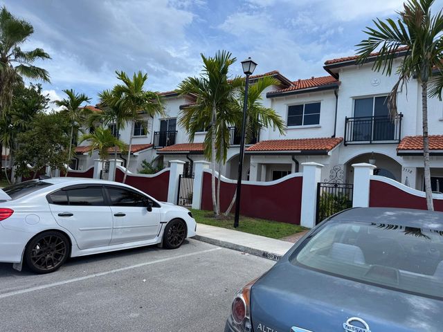 3536 NW 29TH Place 3536, Lauderdale Lakes, FL 33311