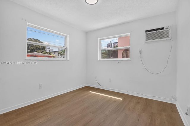 458 SW 9th St 1, Miami, FL 33130