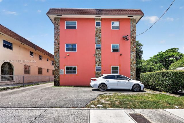458 SW 9th St 1, Miami, FL 33130
