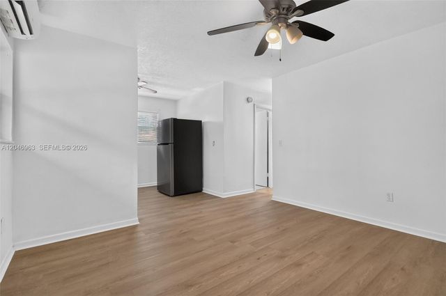 458 SW 9th St 1, Miami, FL 33130
