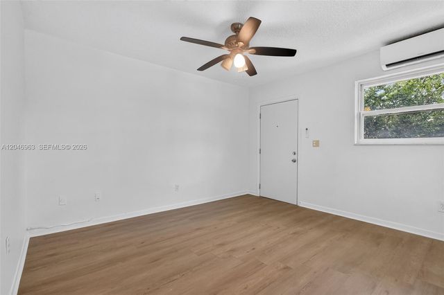 458 SW 9th St 1, Miami, FL 33130