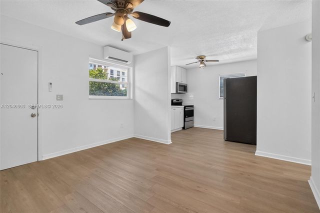 458 SW 9th St 1, Miami, FL 33130