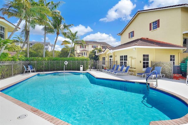 738 NE 90th Street 207, Miami, FL 33138