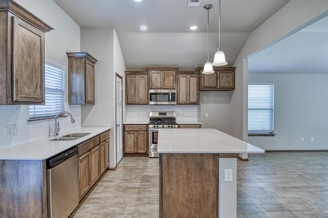 432 Pergola Street, Yukon, OK 73099