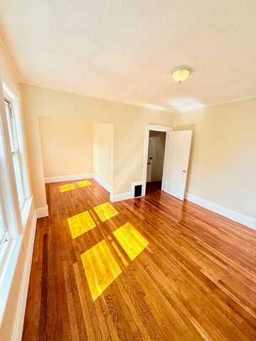9 Don Street, Boston, MA 02124