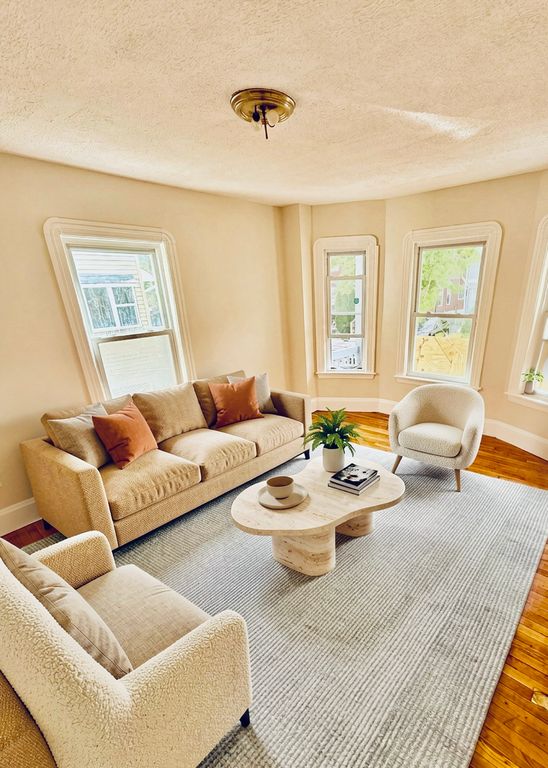 9 Don Street, Boston, MA 02124