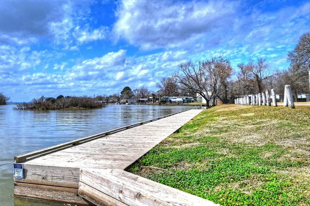 11722 White Cedar Street, Willis, TX 77318