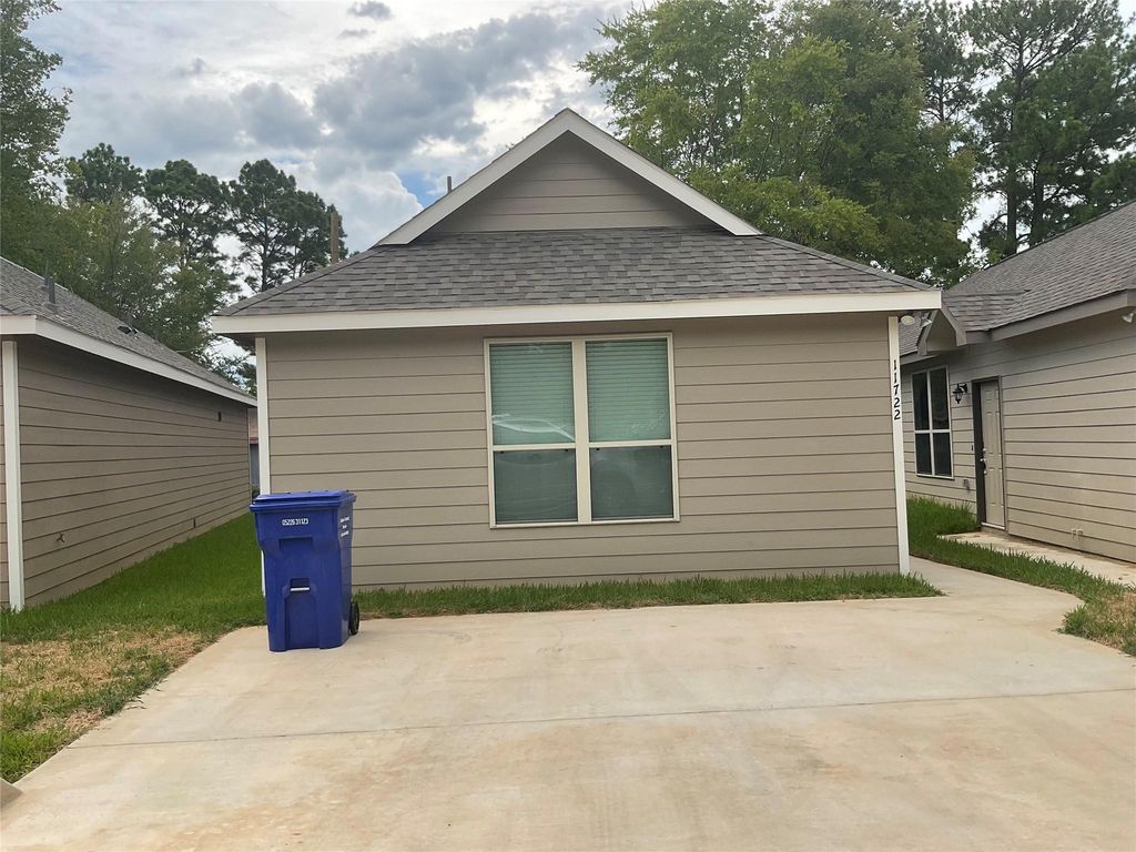 11722 White Cedar Street, Willis, TX 77318
