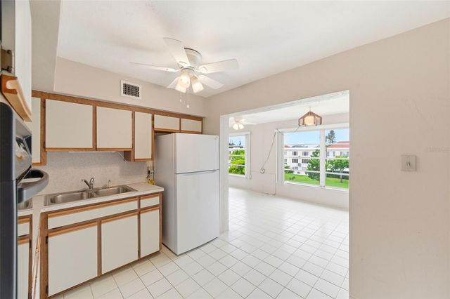 2462 BRAZILIA DRIVE 70, Clearwater, FL 33763