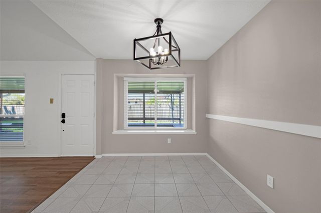 2302 Doverglen Drive, Missouri City, TX 77489