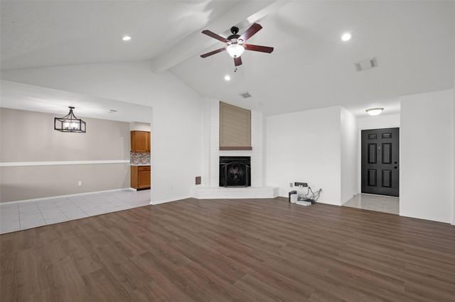 2302 Doverglen Drive, Missouri City, TX 77489