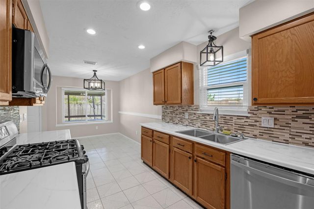 2302 Doverglen Drive, Missouri City, TX 77489