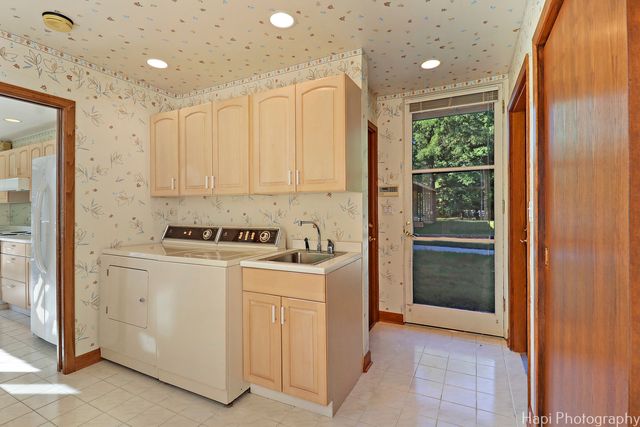 80 Meadow Hill Road, Barrington Hills, IL 60010